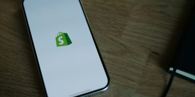 Közlekedj okosan, online is: így válaszd ki a legjobb webshop motort!
