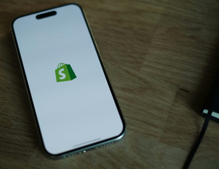 Közlekedj okosan, online is: így válaszd ki a legjobb webshop motort!